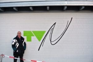Der Turnverein Nellingen 1893 e. V. beauftragte die Agentur Graffiti-Stuttgart.de das TVN Sportvereins Logo auf die Fassade eines ihrer Vereinshäuser anzubringen.