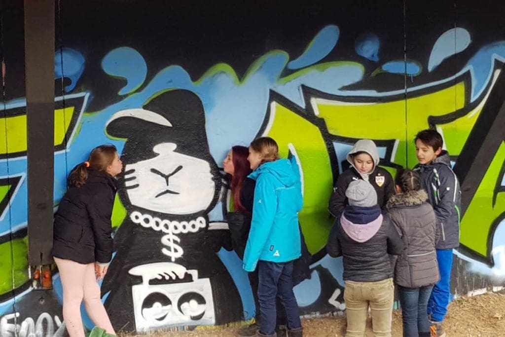 Graffiti Kindergeburtstag Stuttgart "AMELIE 0711"