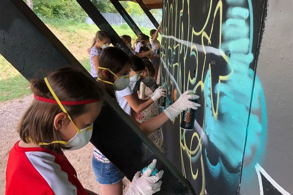 Zum 11. Geburtstag von Paula haben wir von Graffiti Stuttgart mit Ihr und Ihren Gästen einen coolen Graffiti-Kindergeburtstag gefeiert.