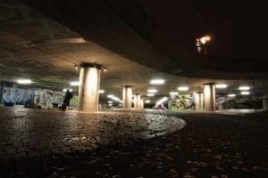 Die Graffiti Hall of Fame Stuttgart Bad Cannstatt ist ein Ort an dem jeder auf den ausgewiesenen Flächen sich kreativ austoben kann. Die Hall of fame Stuttgart Bad Cannstatt ist erreichbar mit der U1, U2 und U11