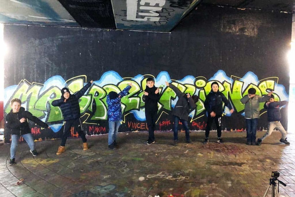 Um den Graffiti Kindergeburtstag von Daniel gebührend zu feiern, haben wir von Graffiti Stuttgart mit seinen Gästen ein coolen Graffiti Geburtstag geplant