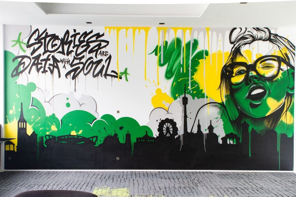 Die Dymatrix Consulting Group beauftrage Graffiti Stuttgart für die Gestaltung eines Besprechungsraums Ihrer Stuttgarter Niederlassung.