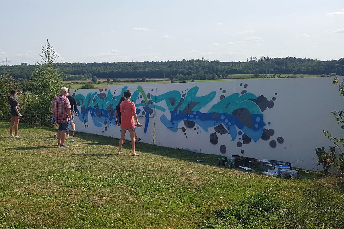 Für die Physiotherapie und Krankengymnastikpraxis Physio Plus aus Rottenburg-Ergenzingen haben wir vor Ort ein cooles Graffiti Team Event organisiert.