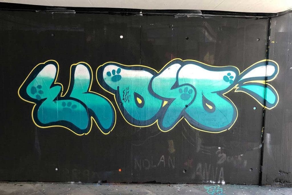 Der Just Spray – Graffiti Action Day “Mai 2021” war mal wieder ein richtig kreativerer Tag! Zusammen haben wir einfach nur mal Graffiti gesprüht! Teilnahmen am Kurs konnte jeder zwischen 10 bis 100 Jahren.