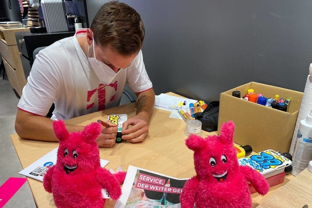 In Zusammenarbeiten mit DO IT!,  haben wir für den Telekom Shop Sindelfingen ein Customizing Event organisiert.