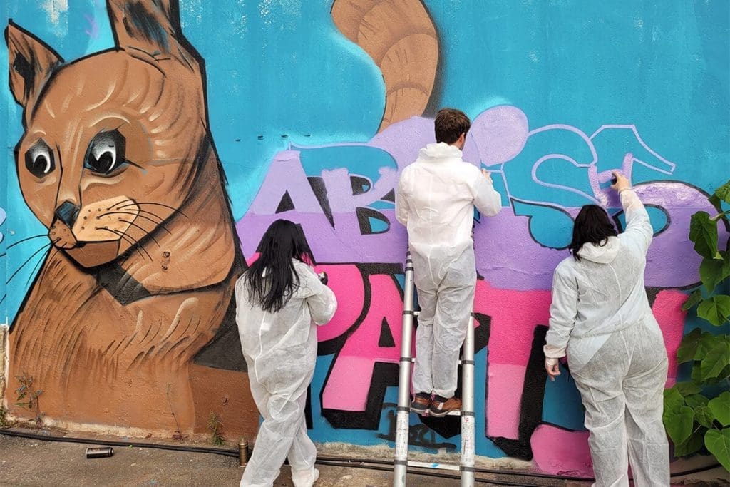 Bevor das Gewerbeobjekt der Firma Becken in Feuerbach abgerissen wird, gab es noch mal eine letzte Abrissparty.