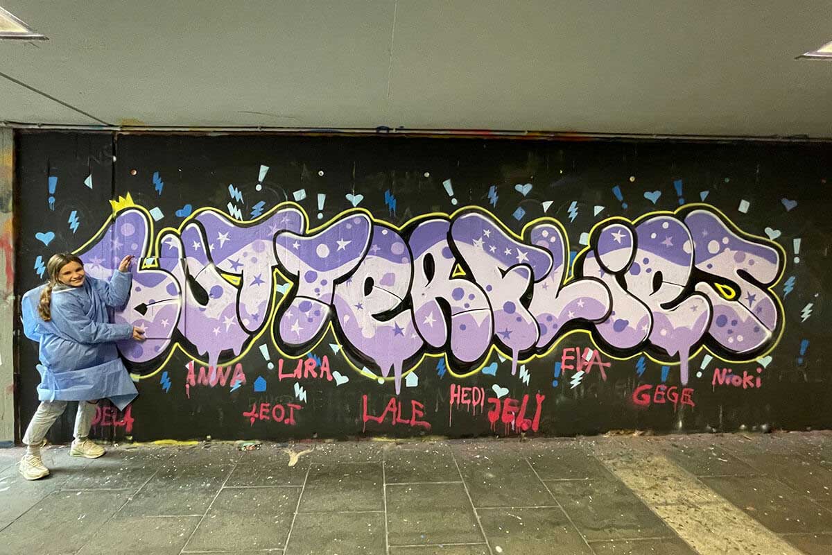 Zum 12. Geburtstag von Dela haben wir mit ihren Freunden zusammen einen kreativen Kindergeburtstag gefeiert.