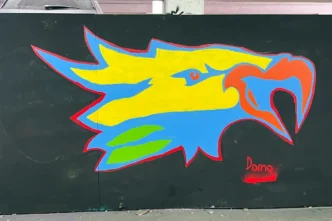 Erfahre wie wir unseren VHS Graffiti-Kurs mit dem Just Spray Schnupperkurs kombiniert haben – eine perfekte Mischung aus Theorie & Praxis für Anfänger.