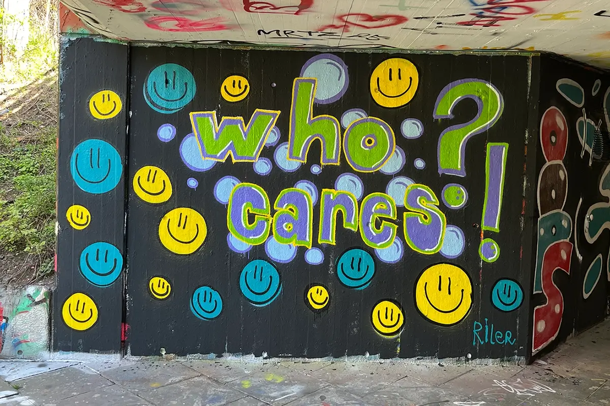 Beim Just Spray Graffiti Schnupperkurs in Stuttgart entstehen echte Graffitis – ohne Vorkenntnisse, mit Profi-Coaching an der Hall of Fame Bad Cannstatt.